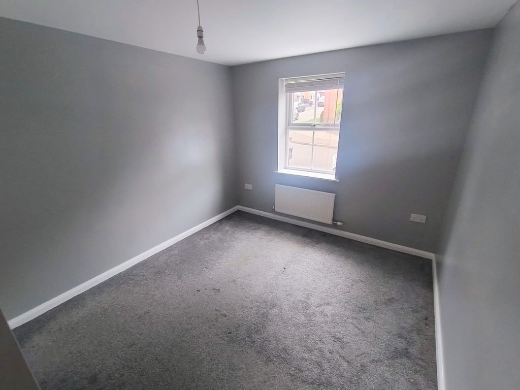 Property photo 2 of 15 7Eded579-7Ae8-4010-Aaef-0d967324c916