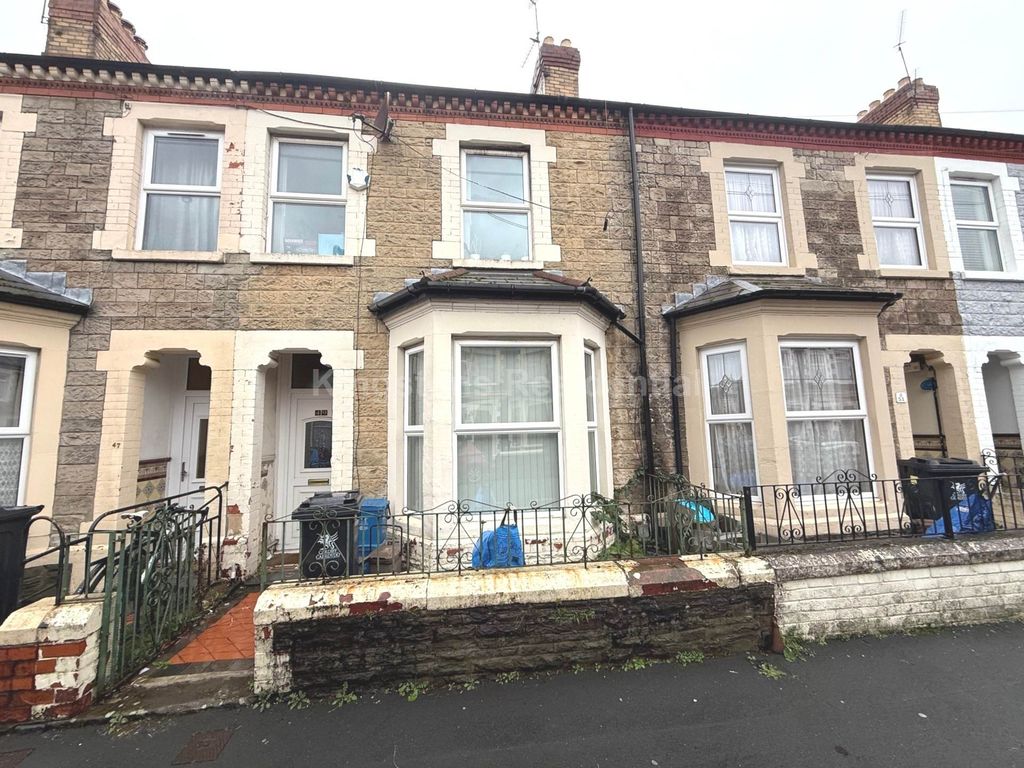 Property photo 2 of 10