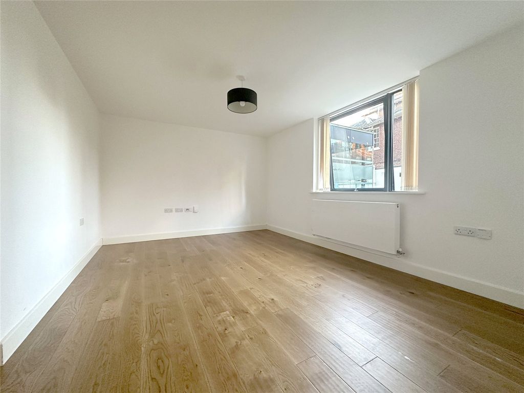 Property photo 3 of 6 Living Room
