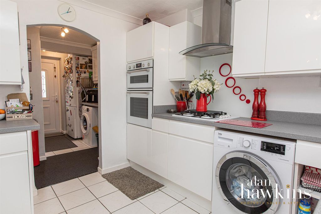 Property photo 3 of 17 3469-17.Jpg