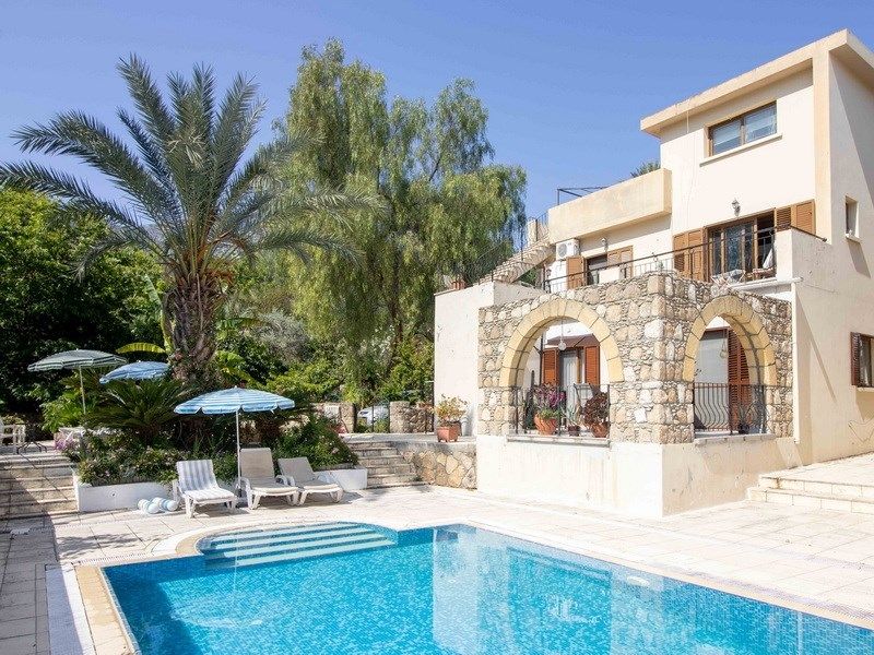 Property photo 2 of 23 3 Bedroom Ground Floor Corner Apartment + Spacious Terrace + Communal Pool + Furnished + Air Conditioning + Central Heating + Turkish Title Deed + Title Deed In The Owner\U2019S Name VAT Paid Image No 2