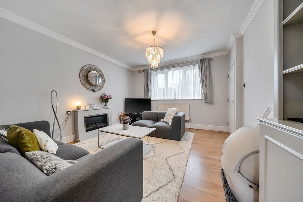 Property photo 2 of 25 Reception Room