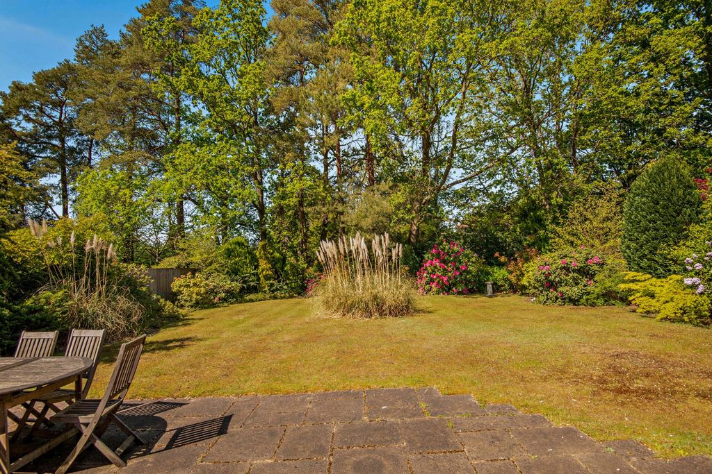 Property photo 3 of 15 Rear Gardens