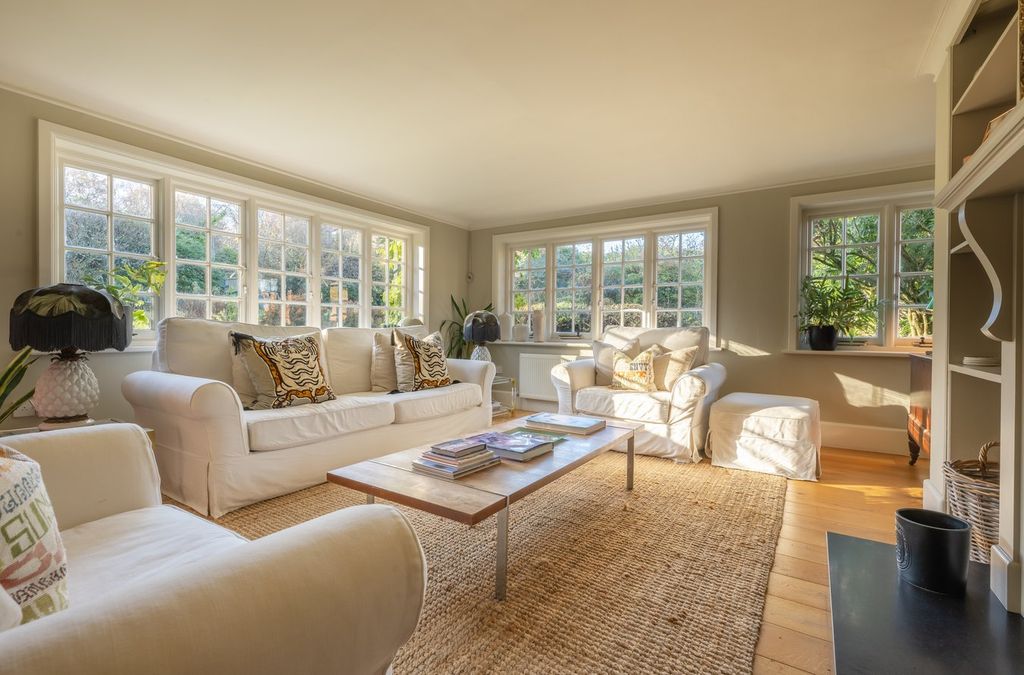 Property photo 2 of 30