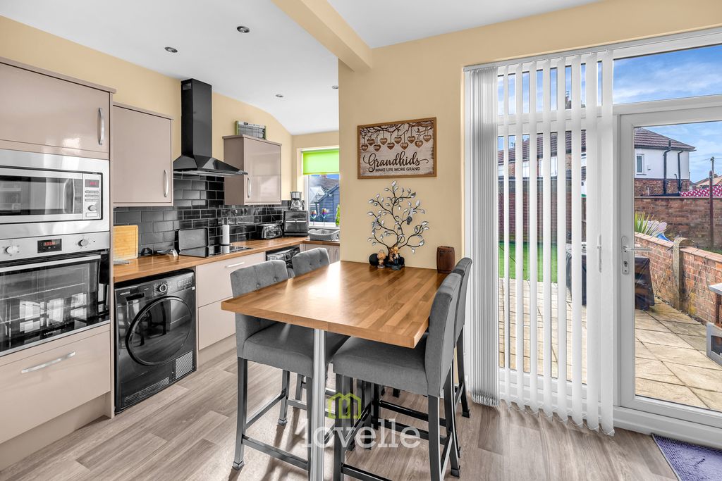 Property photo 3 of 29