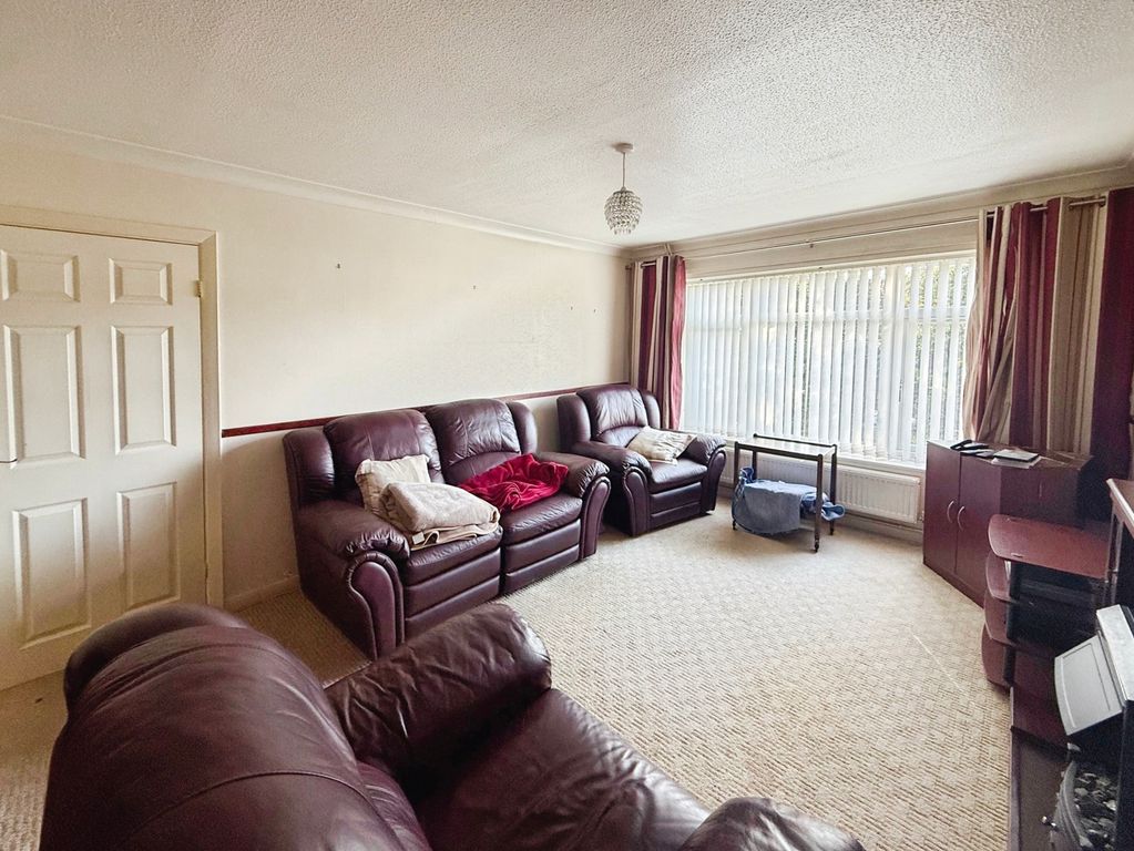 Property photo 3 of 24 Pbox-Img.Jpg