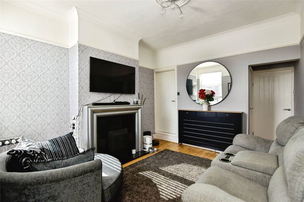 Property photo 3 of 15 Picture No. 07