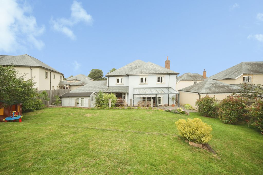 Property photo 1 of 31