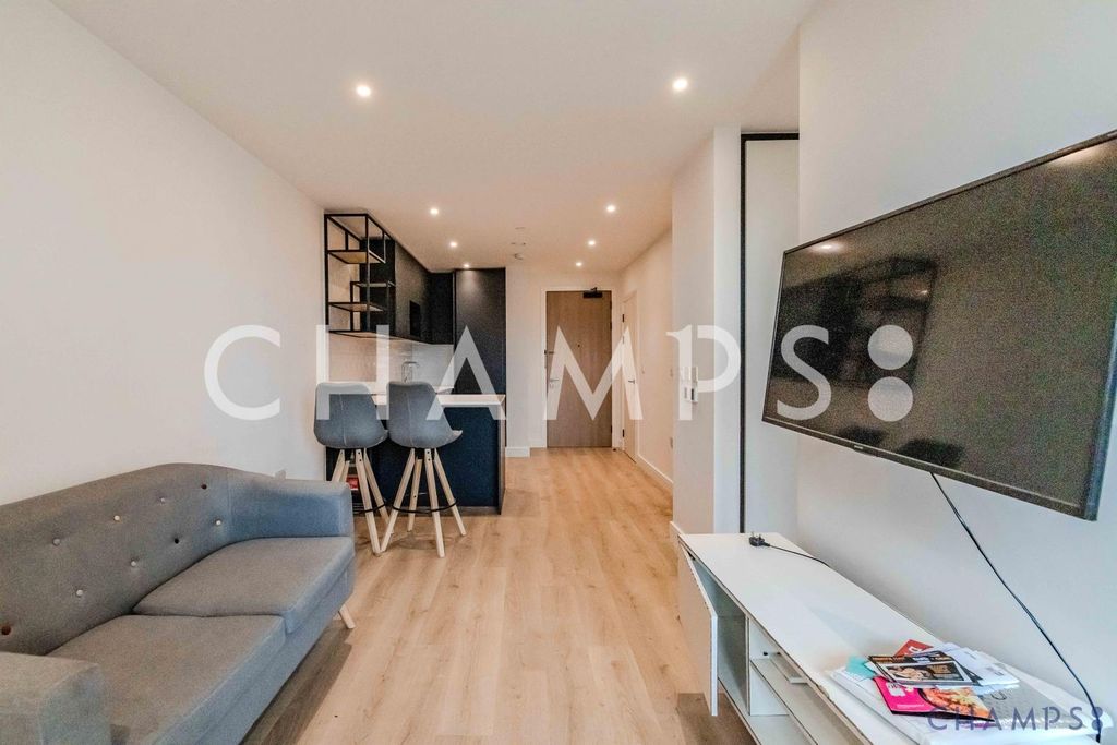 Property photo 1 of 17 Studio To Rent, Unison House, Grand Union, Wembley, Ha0