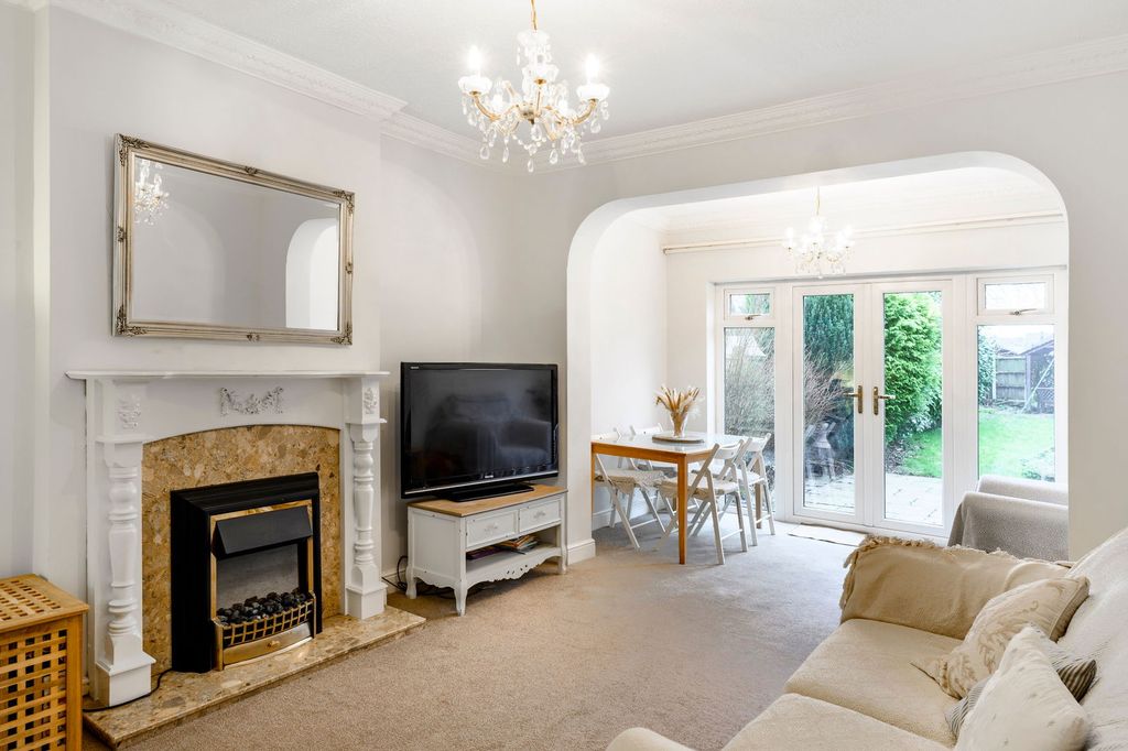 Property photo 3 of 26