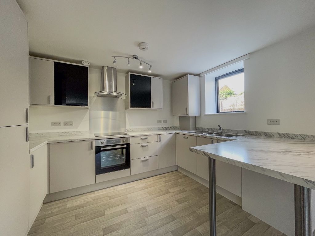 Property photo 3 of 10 2311363