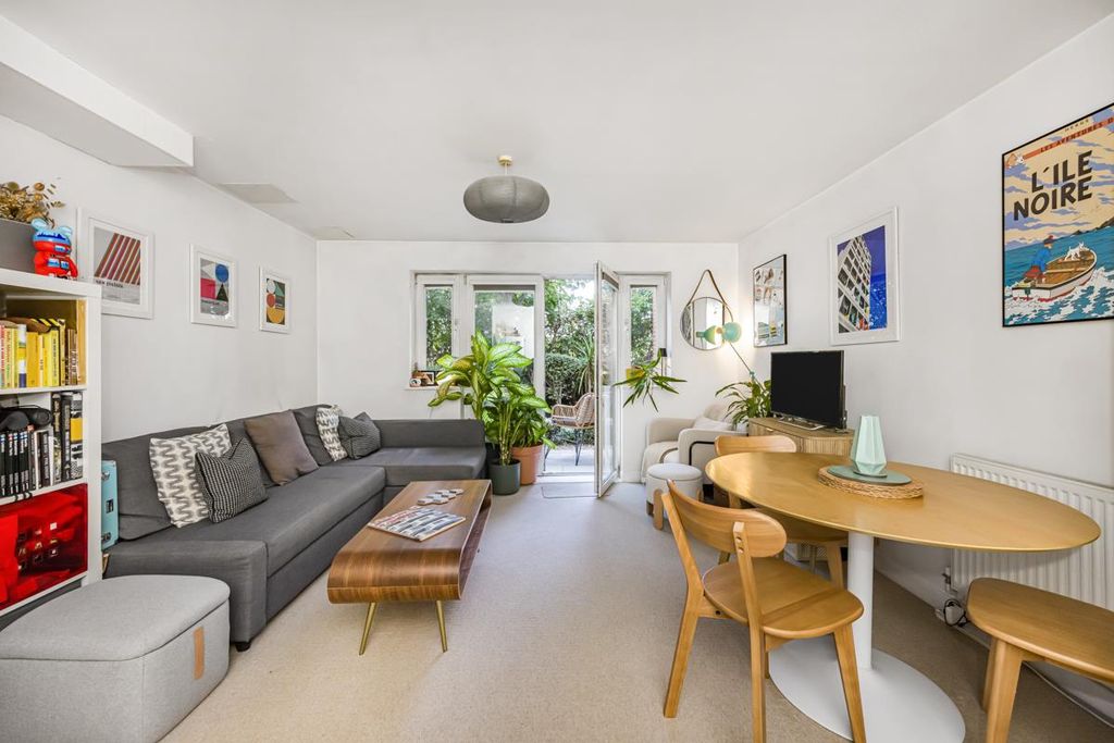Property photo 2 of 17 3.Jpg