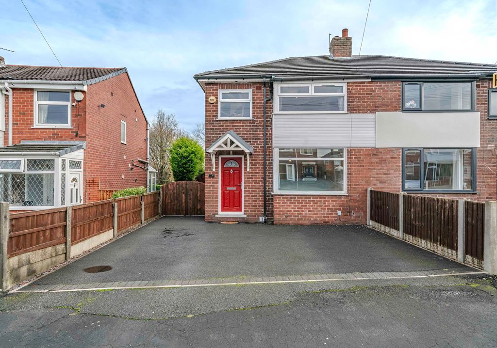 Property photo 1 of 37