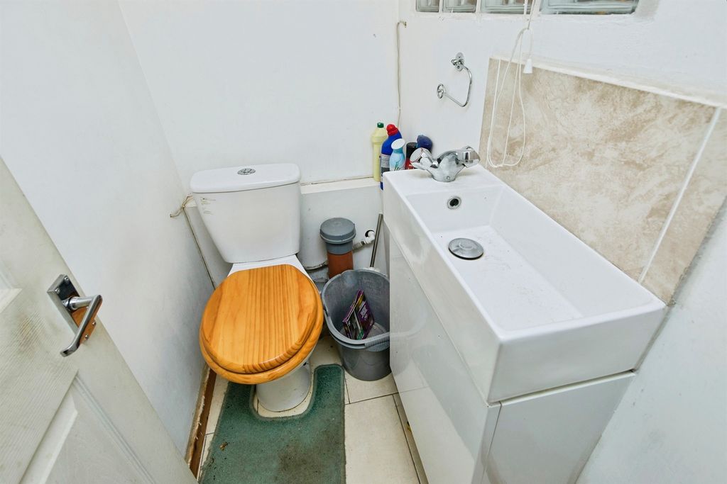 Property photo 2 of 15