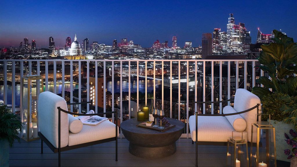 Property photo 2 of 11