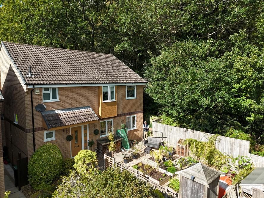 Property photo 1 of 30 Agents Notes