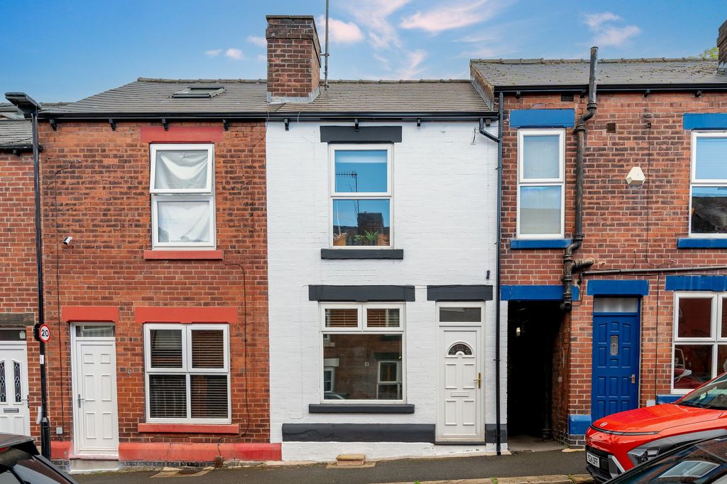Property photo 1 of 19