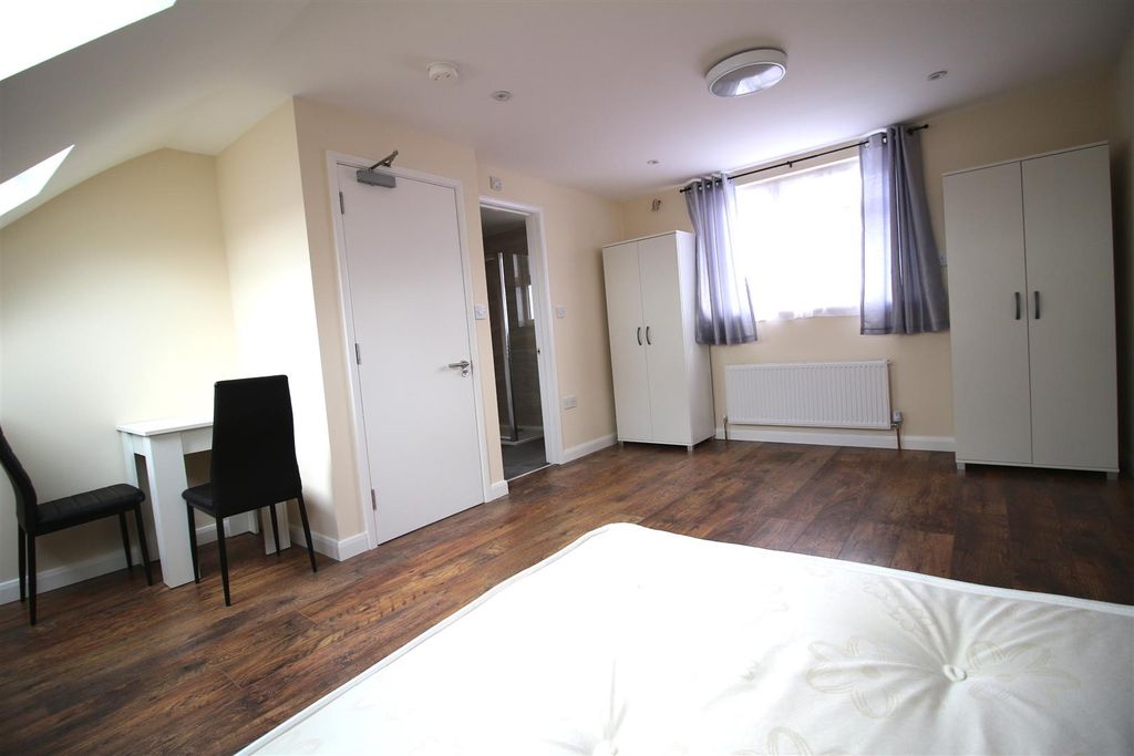 Property photo 2 of 12 Img_5520.Jpg