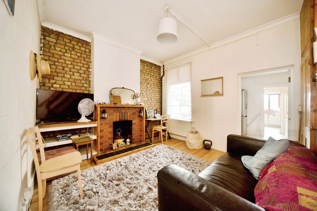 Property photo 2 of 17 Photography