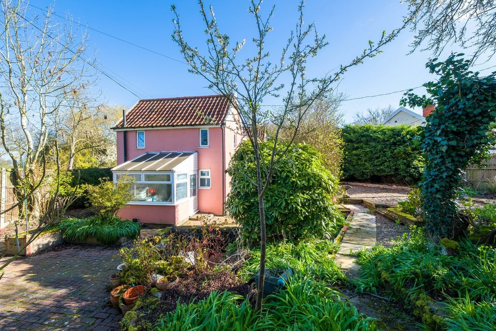 Property photo 3 of 24