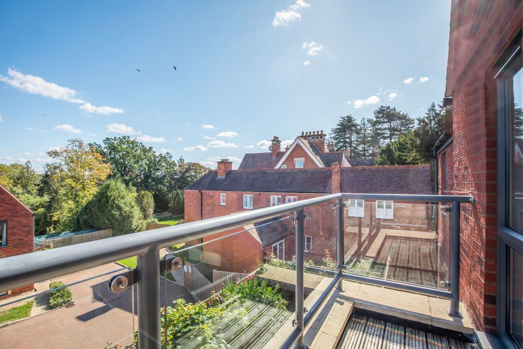 Additional image 6 of 4 bed semi-detached house for saleHall Lane, Kettering NN15