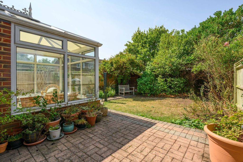 Property photo 2 of 16