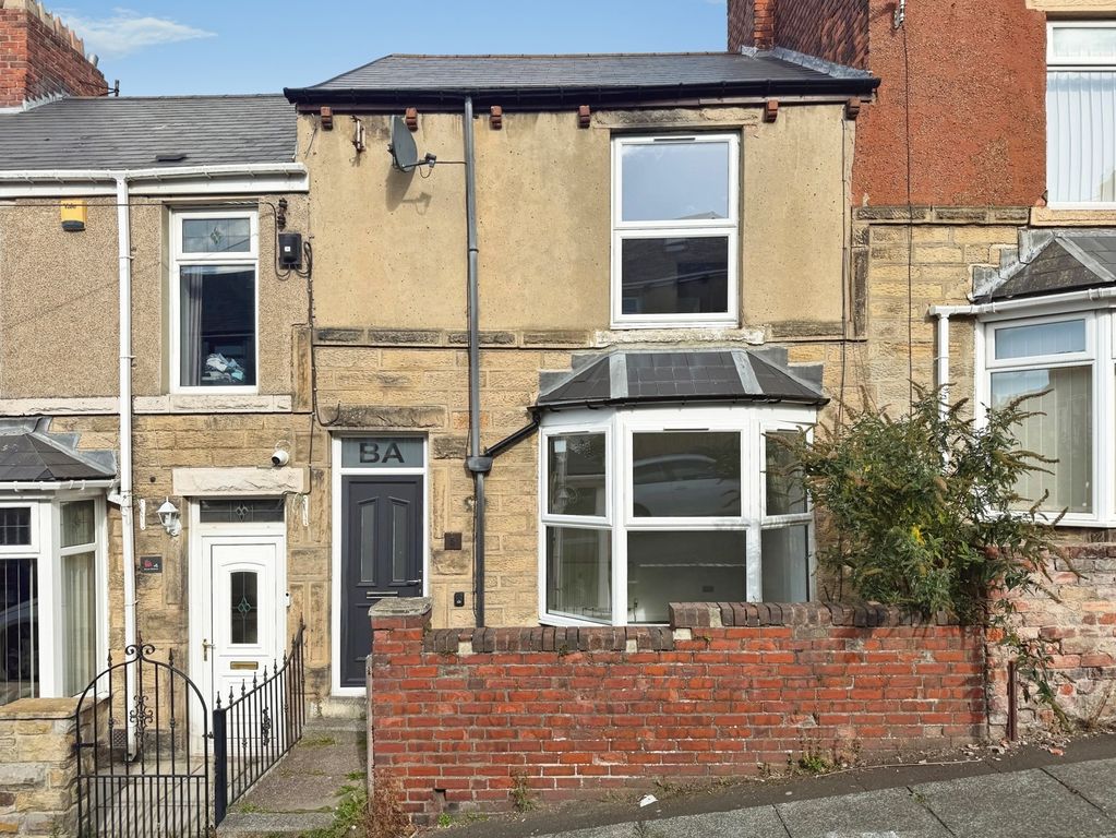 Property photo 1 of 17 Front External