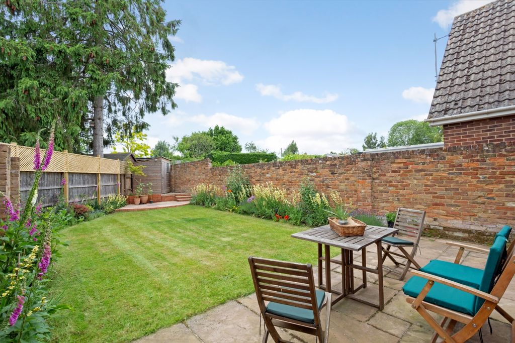 Additional image 16 of 5 bed flat to rentWycombe Road, Marlow SL7