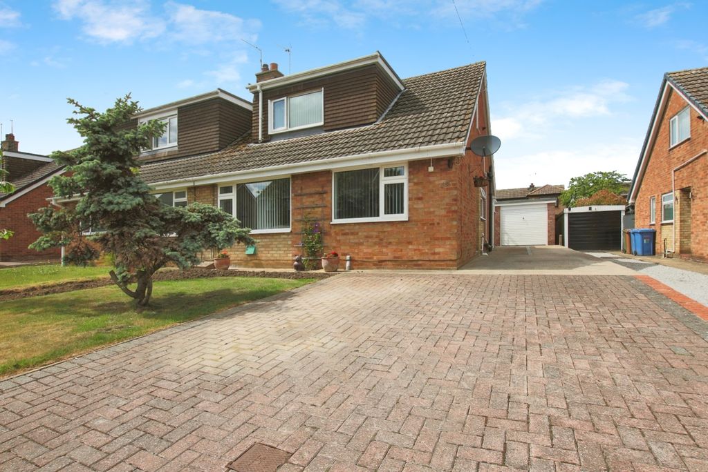 Property photo 1 of 16 4218543