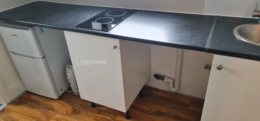 Property photo 3 of 12 Photo 3