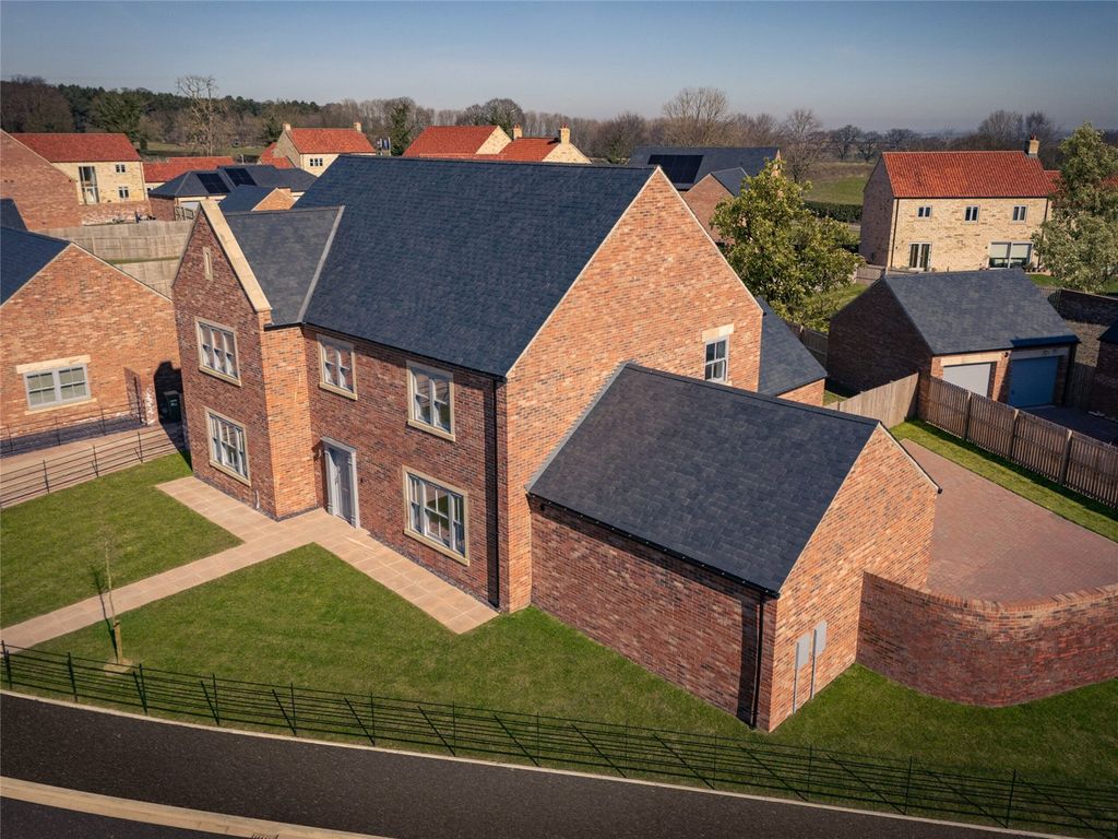 Property photo 1 of 21 The Helmsley