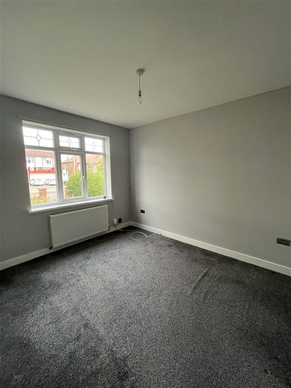 Property photo 3 of 7 Picture No. 12