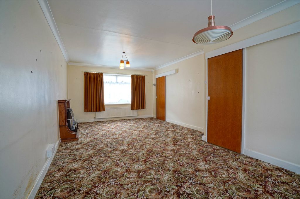 Property photo 3 of 10 Picture No. 06