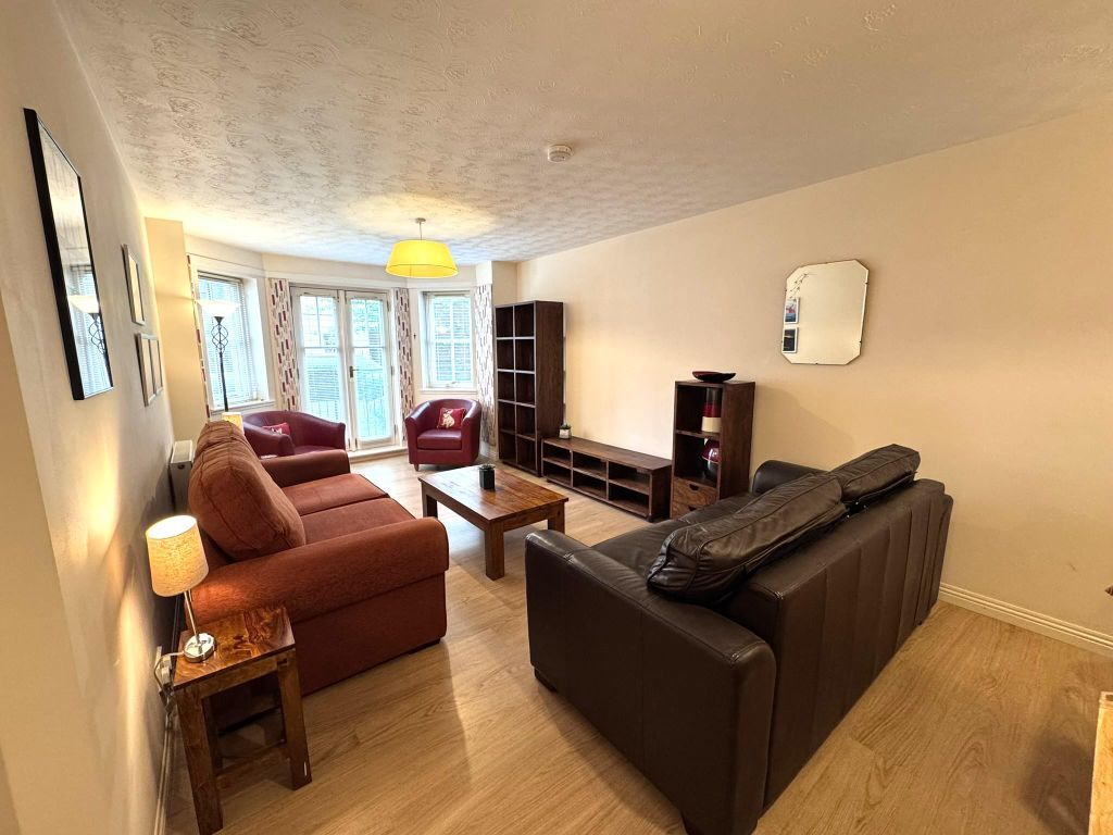 Property photo 1 of 9 Living Room