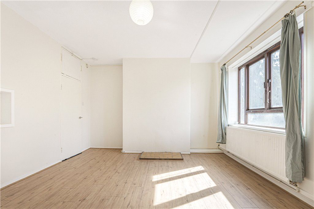 Property photo 3 of 23 Reception Room