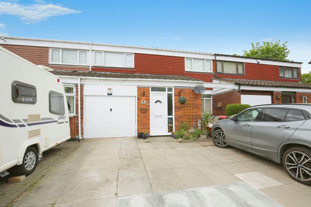 Property photo 1 of 13 Fb9B9725-Mw-5327