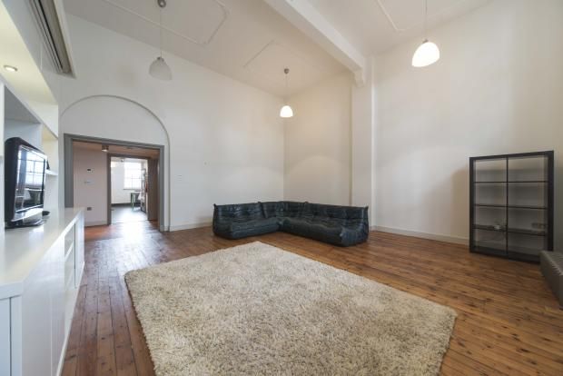 Property photo 3 of 11