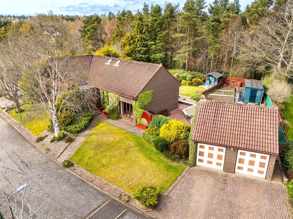 Property photo 3 of 22