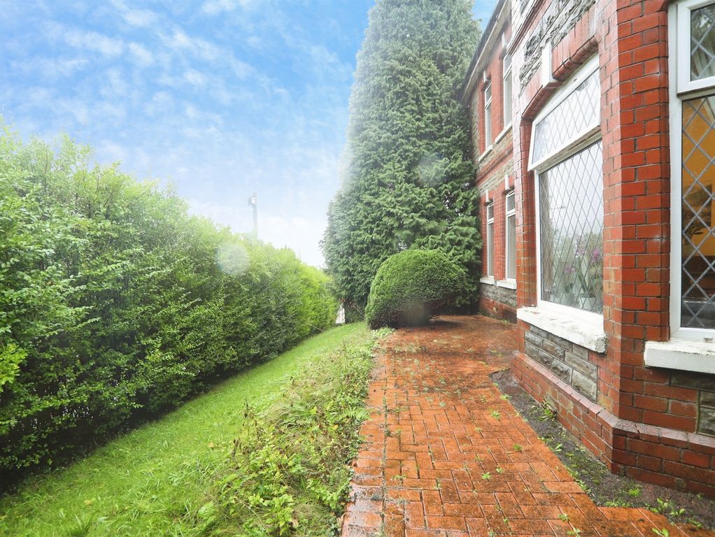Property photo 2 of 37