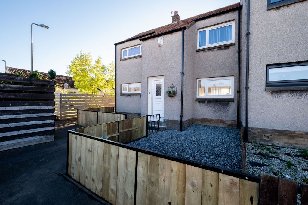 Property photo 1 of 22