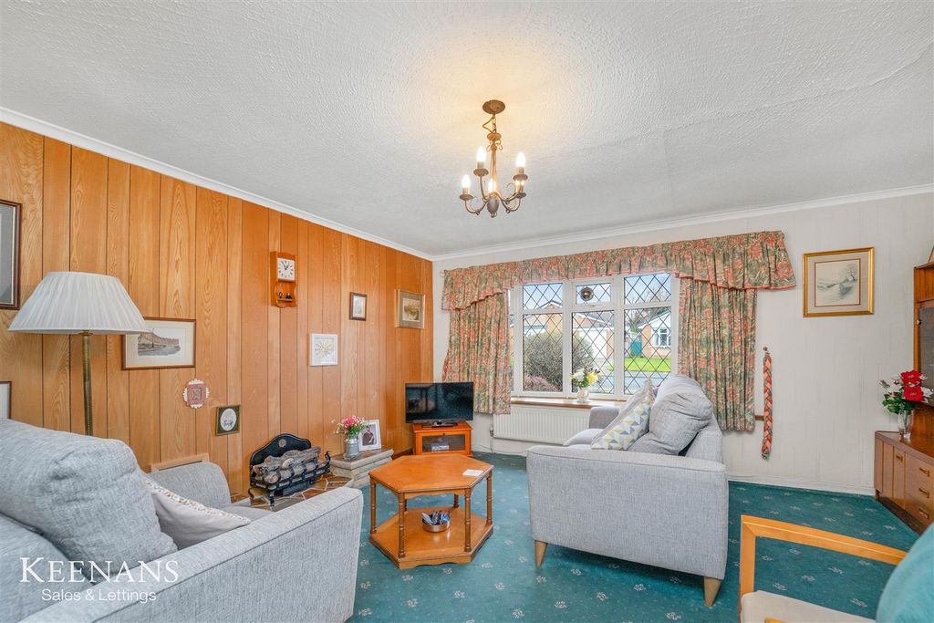 Property photo 2 of 28 Dsc00825.Jpg