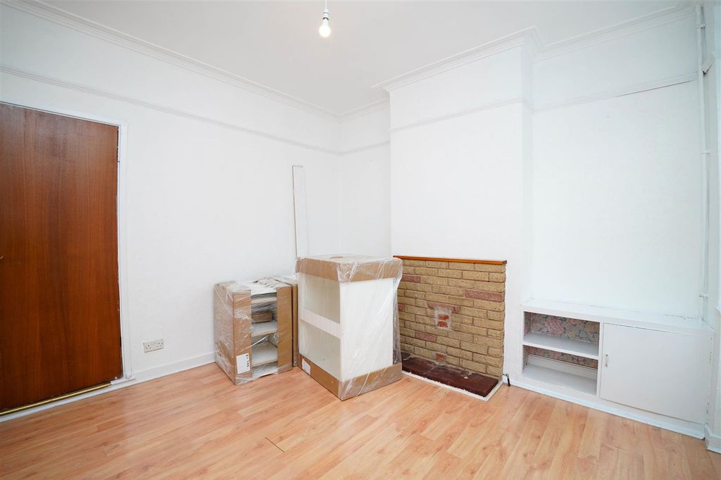 Property photo 3 of 18 Photo-2.Jpg