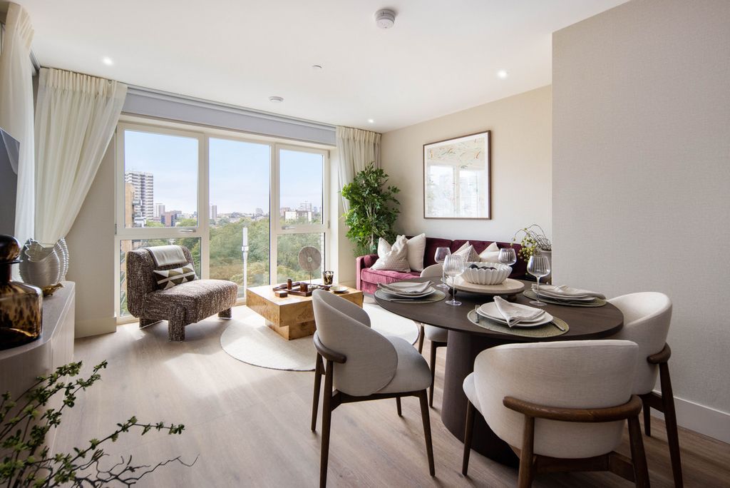 Property photo 3 of 21