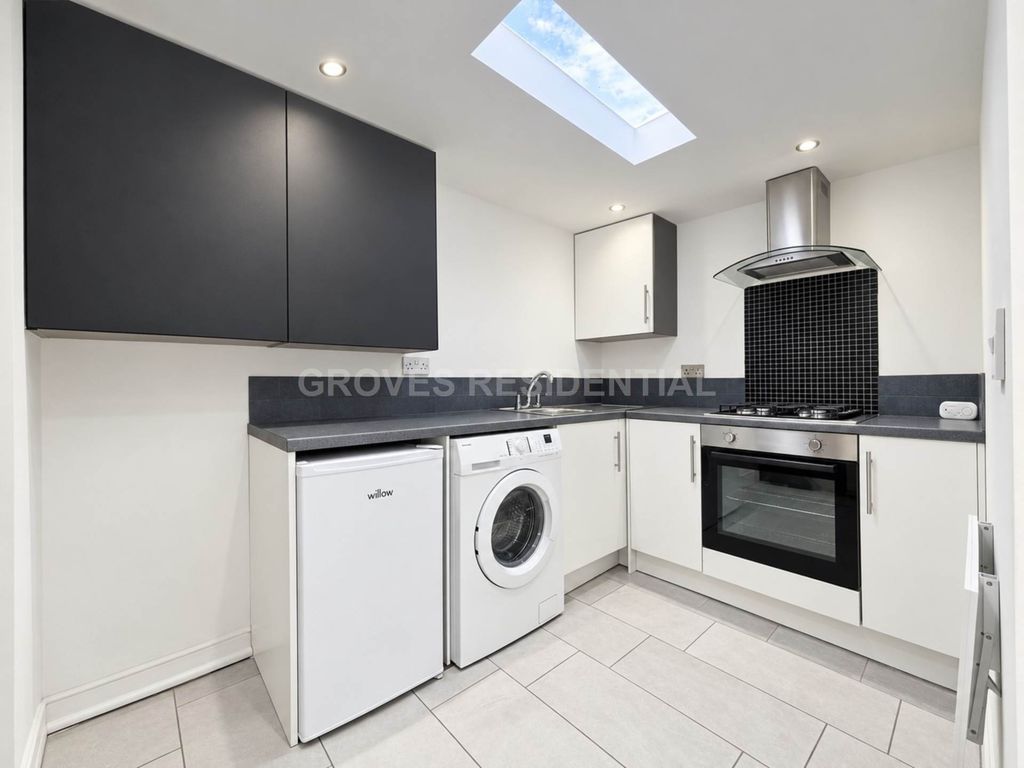 Property photo 2 of 6