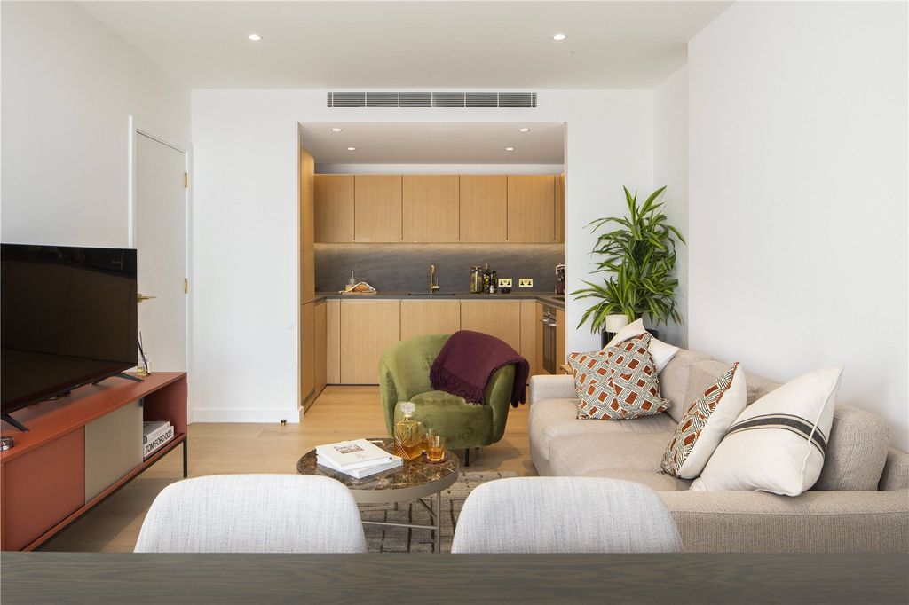 Property photo 3 of 22 Picture No. 06