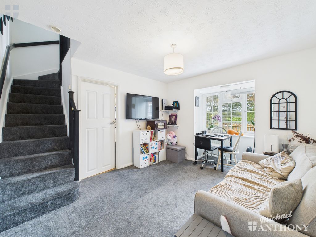 Property photo 2 of 11 Cam03218G0-Pr0811-Still007