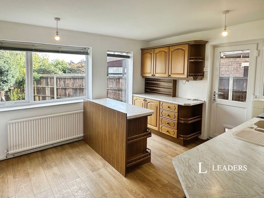 Property photo 3 of 17 Pbox-Img.Jpg