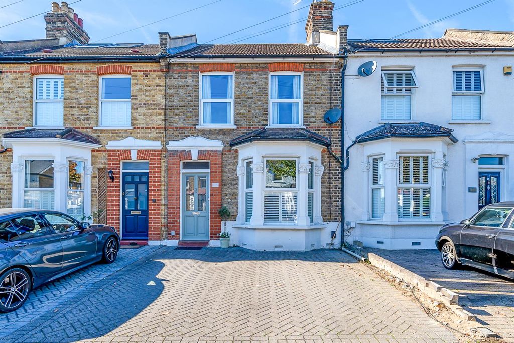 Property photo 1 of 16