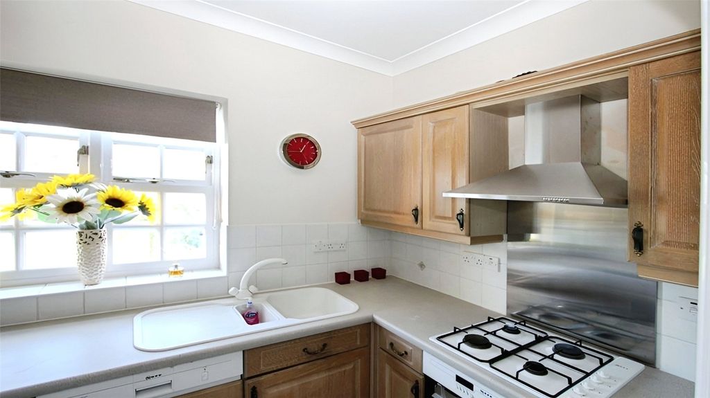 Property photo 2 of 6 Picture No. 07
