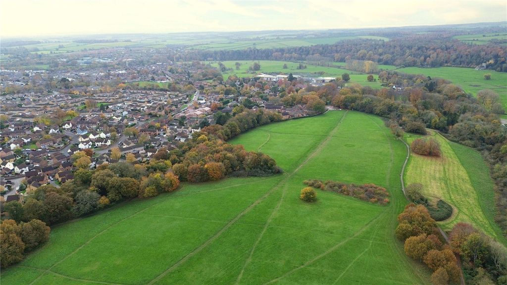 Property photo 2 of 15 Picture No. 20